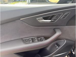 Audi Q8 SUV S line business TFSI e qu. tiptr. PANO 23