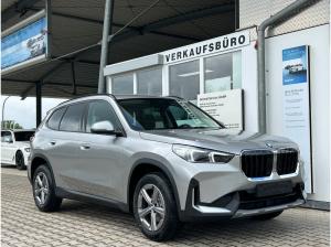 BMW X1 sDrive18i AHK/Massage/LKH/AdaptLED/KomfZug