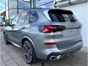 BMW X5 xDrive30d M-Sportpaket AHK/Int-AL/22-Zoll/GSD