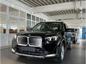 BMW iX1 xDrive30 18-Zoll/PremiumPaket/AHK/SportSitze