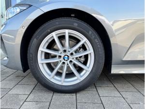 BMW 318 318i Limousine AHK/AdaptLED/KomfZug/DrivAssi/RFK