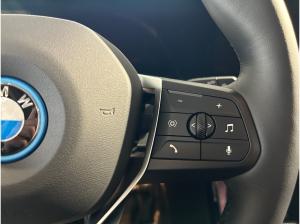 BMW iX1 xDrive30 18-Zoll/PremiumPaket/AHK/SportSitze