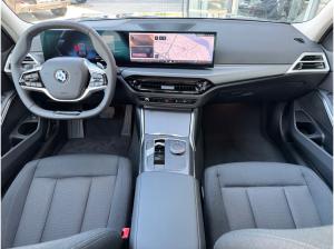 BMW 318 318i Limousine AHK/AdaptLED/KomfZug/DrivAssi/RFK