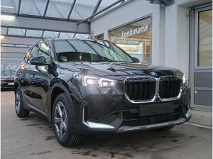 BMW X1 xDrive30e PanoramaGlasdach/AHK/ACC/AdaptLED