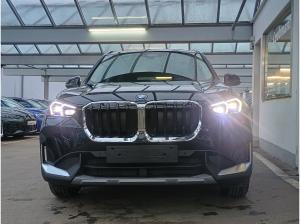 BMW X1 xDrive30e PanoramaGlasdach/AHK/ACC/AdaptLED