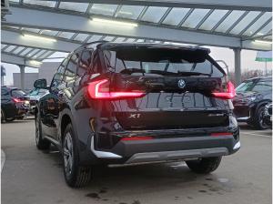 BMW X1 xDrive30e PanoramaGlasdach/AHK/ACC/AdaptLED