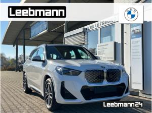 BMW iX1 xDrive30 M-Sportpaket AdaptLED/KomfZug/RFK