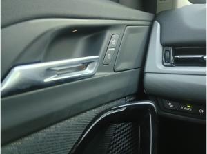 BMW X1 xDrive30e PanoramaGlasdach/AHK/ACC/AdaptLED