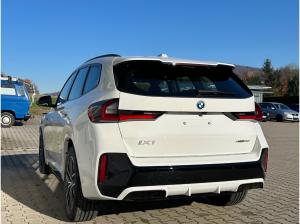 BMW iX1 xDrive30 M-Sportpaket AdaptLED/KomfZug/RFK