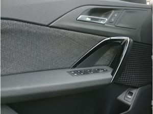 BMW X1 xDrive30e PanoramaGlasdach/AHK/ACC/AdaptLED