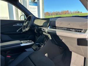 BMW iX1 xDrive30 M-Sportpaket AdaptLED/KomfZug/RFK