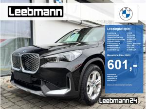 Foto - BMW iX1 xDrive30 18-Zoll/AHK/SportSitz/LKH/AdaptLED