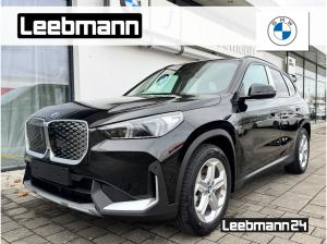 BMW iX1 xDrive30 18-Zoll/AHK/SportSitz/LKH/AdaptLED