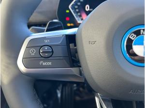 BMW iX1 xDrive30 M-Sportpaket AdaptLED/KomfZug/RFK