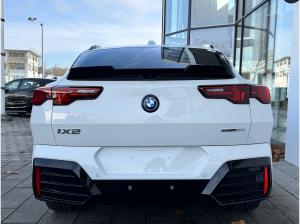 BMW iX2 eDrive20 M-Sportpaket-Pro 19-Zoll/HK/AHK/HUD