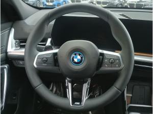 BMW iX2 eDrive20 M-Sportpaket-Pro AHK/Massage/Memory
