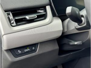 BMW iX1 xDrive30 18-Zoll/AHK/SportSitz/LKH/AdaptLED