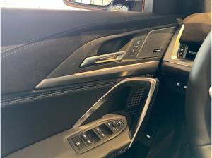 BMW X1 xDrive20d M-Sport-Pro AHK/Panorama/M-Sitze/HK