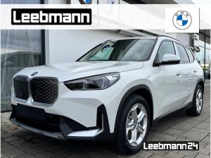 BMW iX1 xDrive30 18-Zoll/AHK/LKH/DrivingAssistant