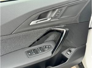 BMW iX1 xDrive30 18-Zoll/AHK/LKH/DrivingAssistant