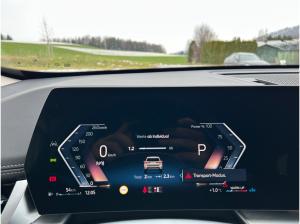 BMW X1 sDrive20i xLine 19-Zoll/AHKPremiumPaket/RFK