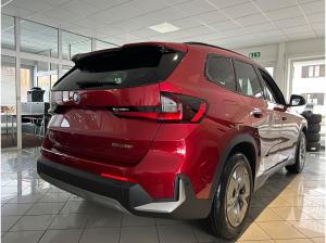 BMW iX1 eDrive20 Anhängerkupplung/PremimPaket/RFK