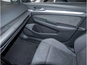 Volkswagen Golf VIII