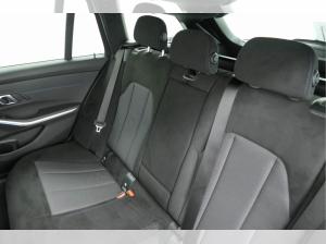 BMW 330 i xDrive Tour. M Sportpaket*Head Up*ACC*360 Kamera*