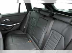 BMW M340 i xDr. Tour.  LC Prof., Keyless, Parkass +, Pano., uvm.