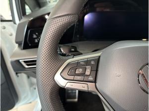 Volkswagen Golf 1.5 R-LINE DSG BLACKSTYLE PANO MATRIXLED LM18