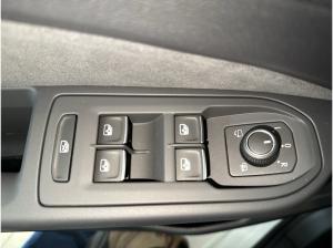 Volkswagen Golf 1.5 R-LINE DSG BLACKSTYLE PANO MATRIXLED LM18