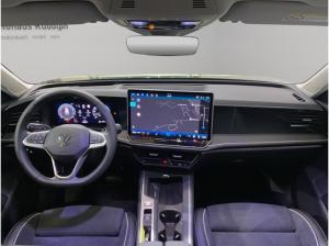 Volkswagen Passat Variant B9 1.5 eTSI DSG Business / LED