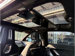 BMW i7 xDrive60 M Sport //AHK ExecutiveLoungeSeating TheaterScreen