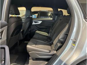 Audi Q7 TDI quattro ⇒ AHK   ⇒ S-Line-Business ⇒ Allradlenkung