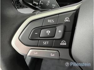 Volkswagen Passat TSI DSG Business HUD+ARAEA+MATRIX+MAX+TRA
