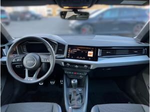 Audi A1 Sportback S-Line 30 TFSI / ParkAssi, LED, RFK