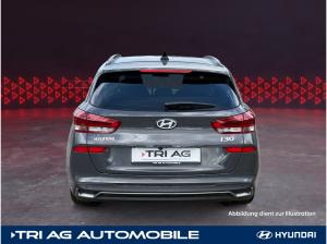 Hyundai i30 Kombi Advantage 48V Navi Einparkhilfe vo+hi Sitzheizung uvm.