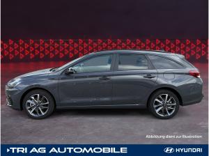 Hyundai i30 Kombi Advantage 48V Navi Einparkhilfe vo+hi Sitzheizung uvm.