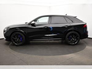 Audi RS Q8 SUV performance tiptronic Keramik Head Up Nachtsichtassistent AHK RS Dynamikpaket
