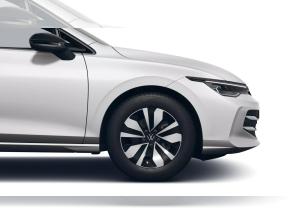 Volkswagen Golf VIII 1.5 eTSI DSG Goal Navi DAB+ IQLight FrontAssist TravelAssist AHK