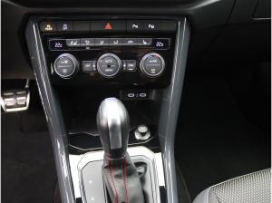 Volkswagen T-Roc Sport 1.5TSI DSG/ Navi, ParkAssi, LED, RFK