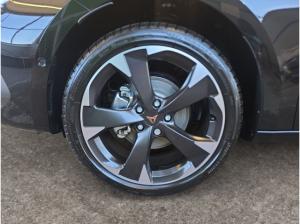 Cupra Leon ST 1.5 TSI DSG Sennheiser AHK Pure Performance Edge Intelligent Dynamic Matrix