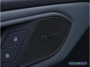 Audi Q3 SUV e-hybrid S line AHK Matrix Pano Tech pro