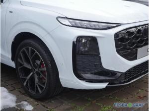 Audi Q3 SUV e-hybrid S line AHK Matrix Pano Tech pro