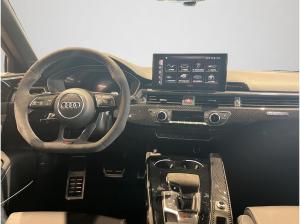 Audi RS4 | Massagekomfort bei voller RS-Power