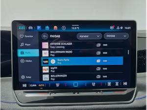 Volkswagen Passat Variant 2.0 TDI DSG R-line CarPlay Black