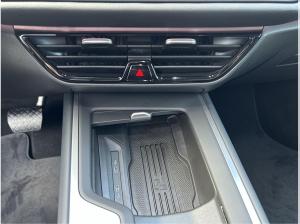 Volkswagen Passat Business 1.5 l eTSI OPF DSG CarPlay Winterreifen IQ-Light