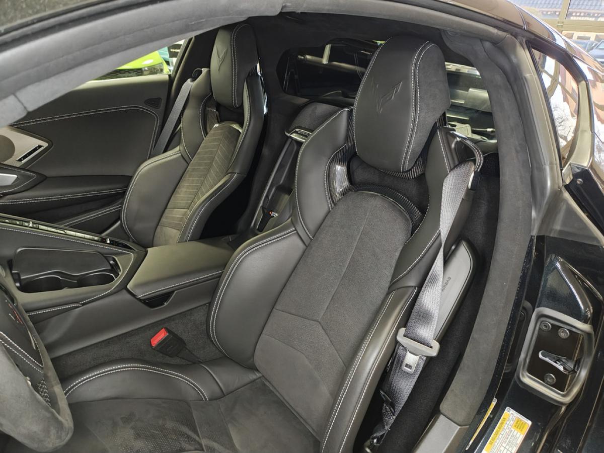 Corvette C8