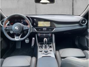 Alfa Romeo Giulia Intensa Q4 2.0 PDC+KAMERA+CARPLAY+SHZ