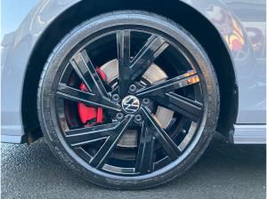 Volkswagen Golf GTI 2.0 TSI DSG / Navi, App, Matrix, RFK